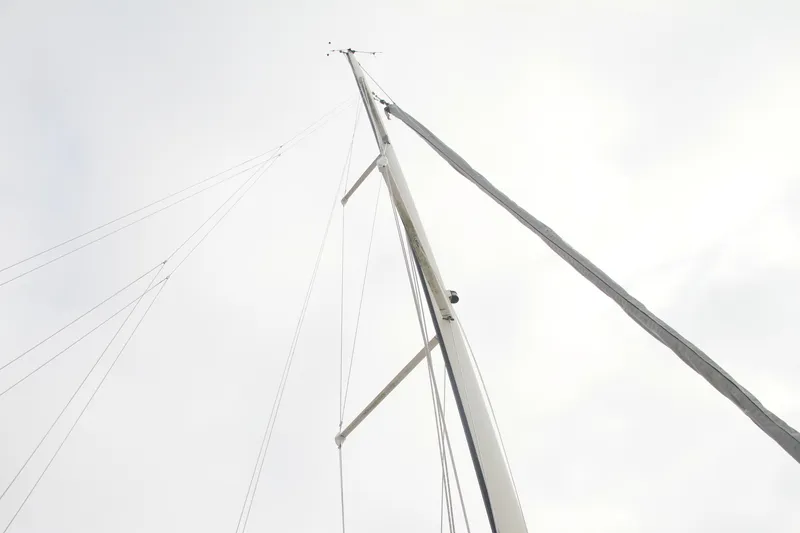 Slide: The Image of Mast of 2009 e Sailing Yachts e33 against cloudy sky. - 17