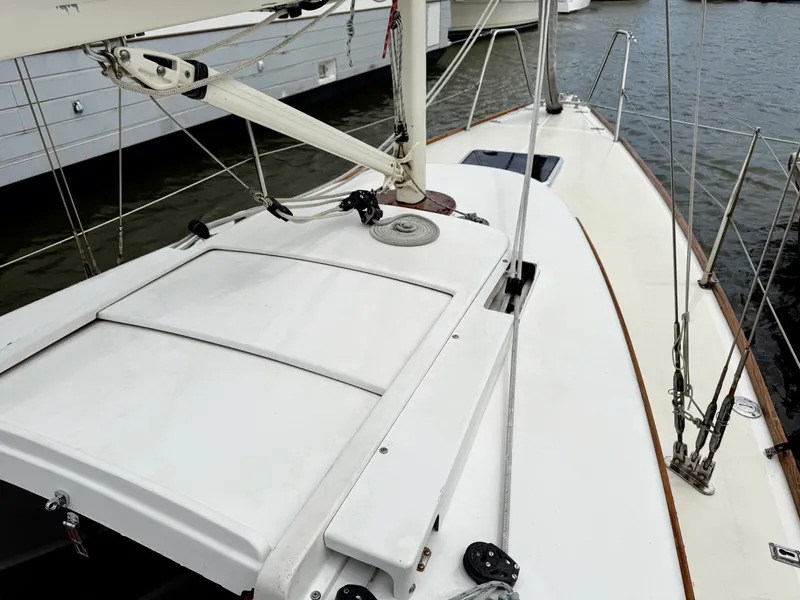 Slide: The Image of Sailing yacht e33, 2009 model, deck view with rigging and hatch. - 18