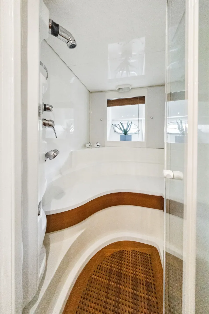 Slide: The Image of Baia Panther 80 2003 - 51