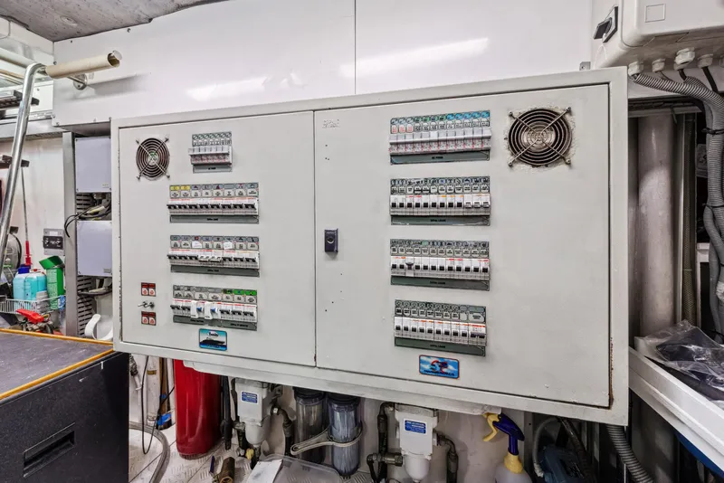 Slide: The Image of Baia Panther 80 2003 - 62