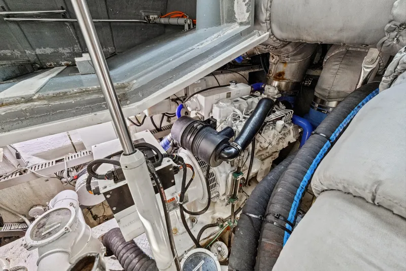 Slide: The Image of Baia Panther 80 2003 - 63