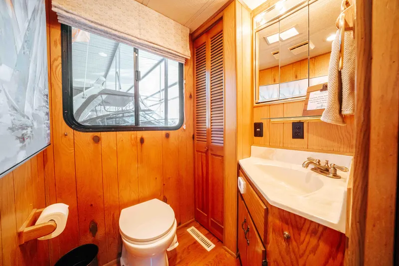 Slide: The Image of Sumerset Houseboat 1989 - 54