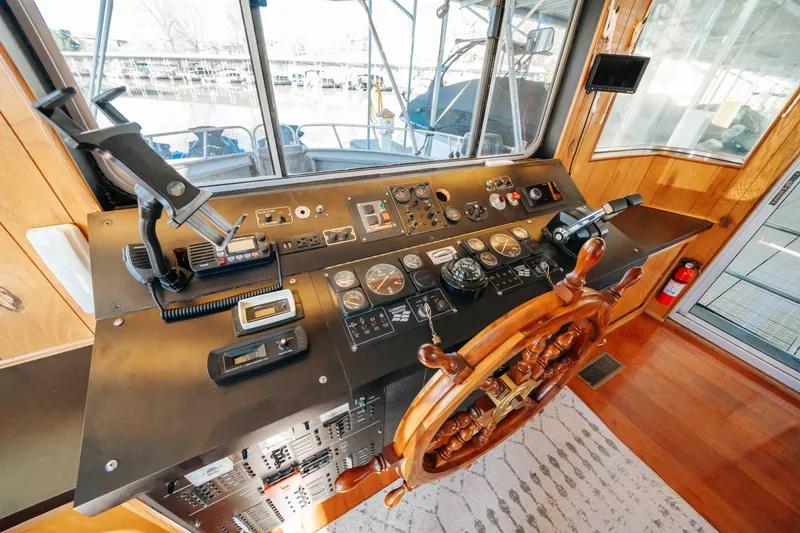 Slide: The Image of Sumerset Houseboat 1989 - 58