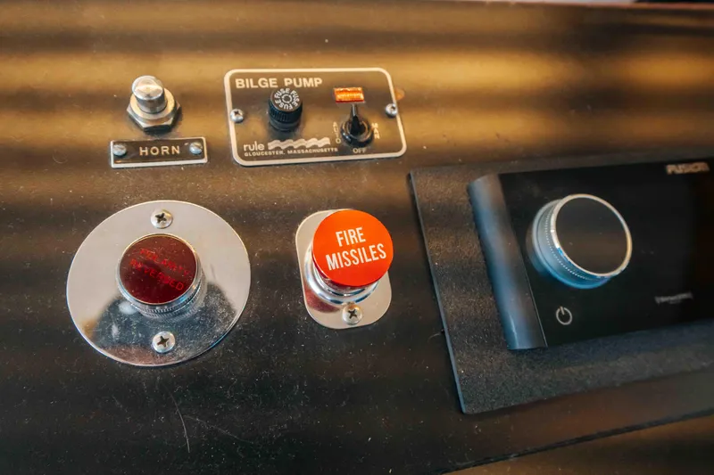 Slide: The Image of Sumerset Houseboat 1989 - 62