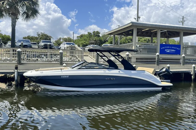 Slide: The Image of Sea Ray SDX 250 Outboard 2019 - 0