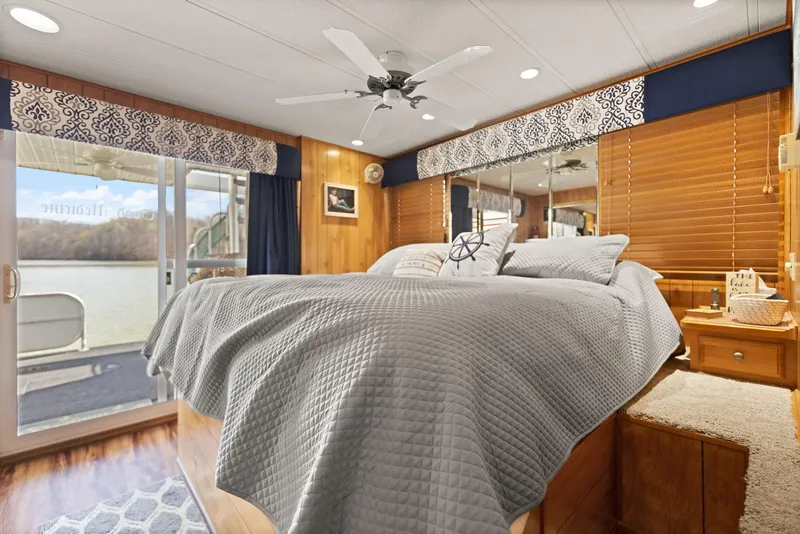 Slide: The Image of Sharpe 16 X 80 WIDEBODY HOUSEBOAT 1998 - 53