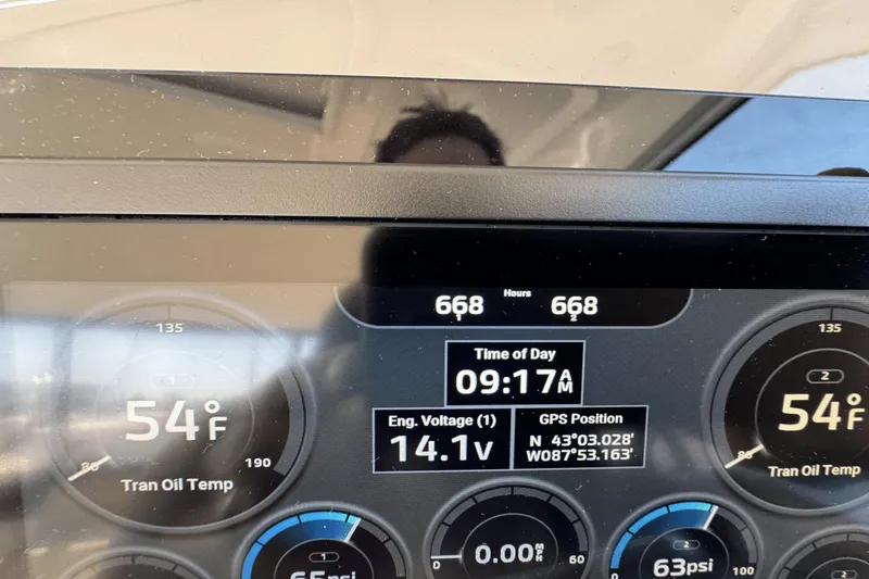 Slide: The Image of Cruisers Yachts 43C 2009 - 11