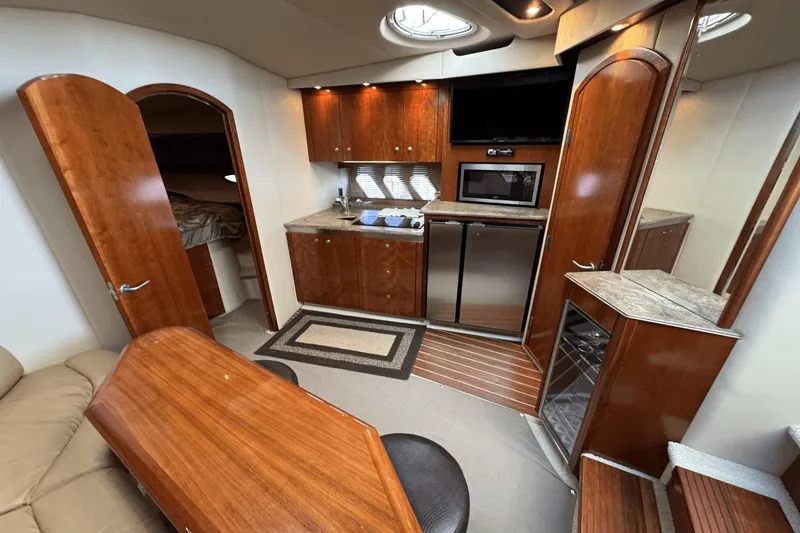Slide: The Image of Cruisers Yachts 43C 2009 - 15