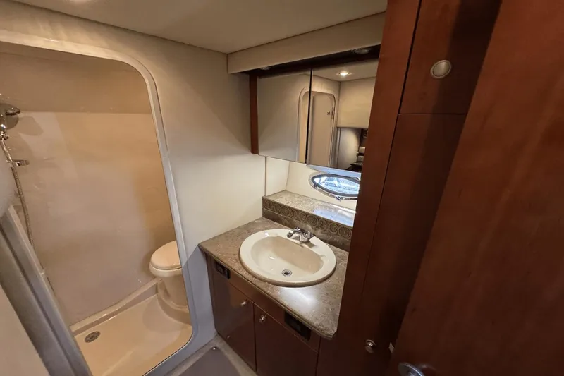 Slide: The Image of Cruisers Yachts 43C 2009 - 19