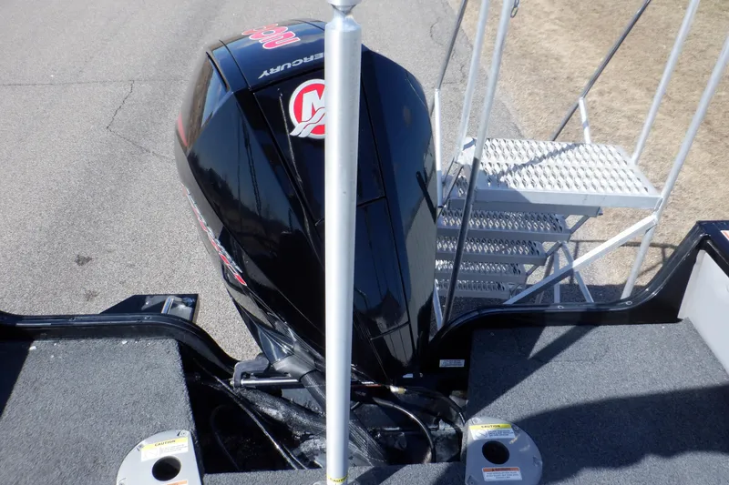 Slide: The Image of Crestliner 1950 Super Hawk 2022 - 53