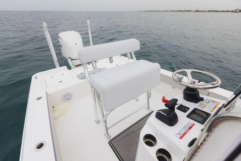 Slide: The Image of Contender 23 Bay~Legasea Marine - 17