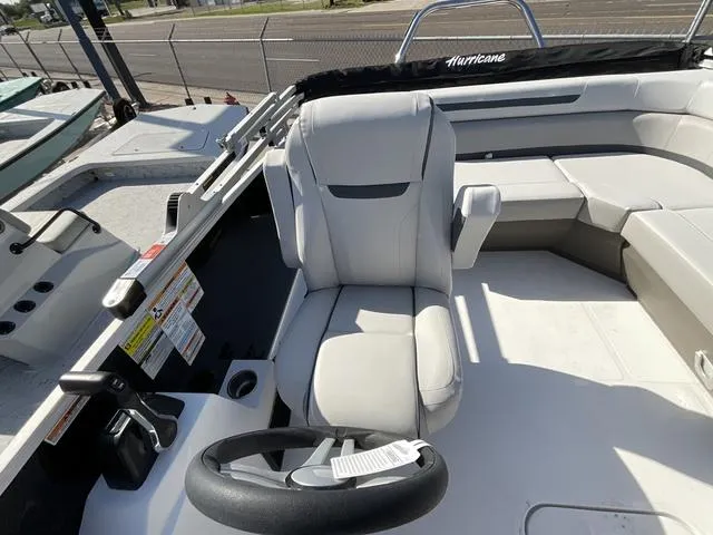 Slide: The Image of Hurricane FD2260REF 2025 - 18