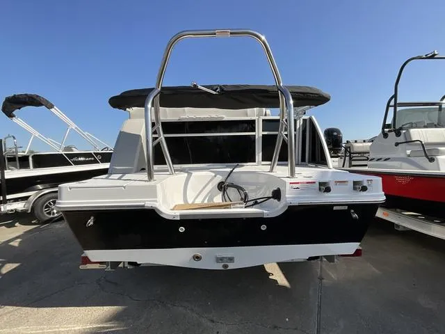 Slide: The Image of Hurricane FD2260REF 2025 - 4