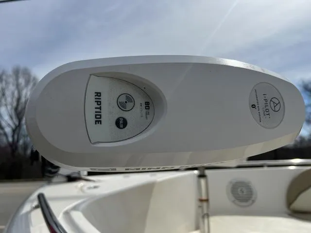 Slide: The Image of Riptide i-Pilot motor on 2018 Key West 186DC boat, close-up view. - 7