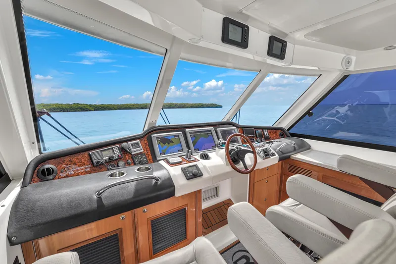 Slide: The Image of Riviera 51 Enclosed Bridge 2008 - 53