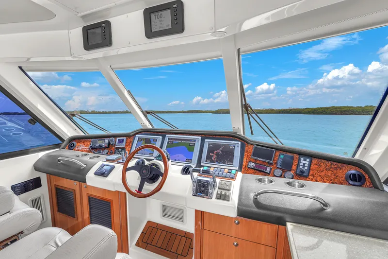 Slide: The Image of Riviera 51 Enclosed Bridge 2008 - 56