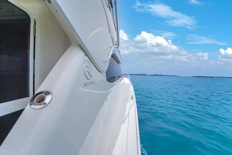 Slide: The Image of Riviera 51 Enclosed Bridge 2008 - 59