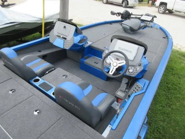 Slide: The Image of Vexus AVX1980 /Mercury 150 Proxs / Vexus & Mercury Promo 2025 - 12