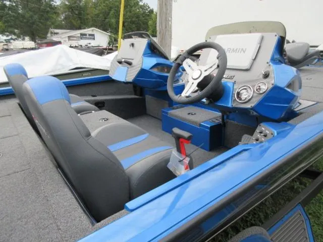 Slide: The Image of Vexus AVX1980 /Mercury 150 Proxs / Vexus & Mercury Promo 2025 - 14