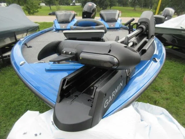 Slide: The Image of Vexus AVX1980 /Mercury 150 Proxs / Vexus & Mercury Promo 2025 - 5