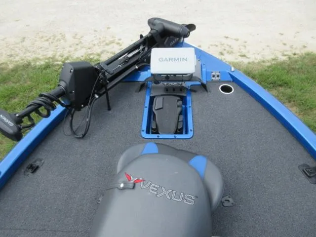 Slide: The Image of Vexus AVX1980 /Mercury 150 Proxs / Vexus & Mercury Promo 2025 - 9