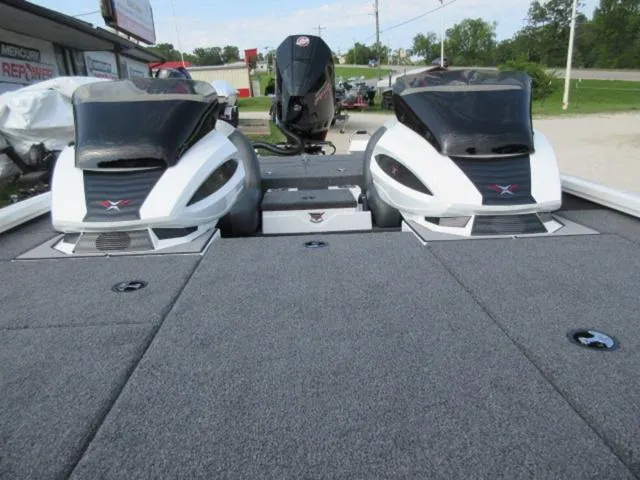 Slide: The Image of 2025 Vexus AVX 2080 boat with dual consoles and Mercury Pro XS engine. - 13