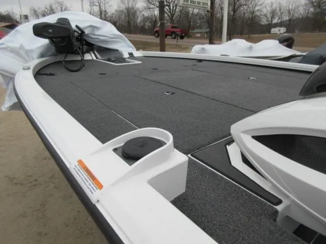 Slide: The Image of Vexus AVX 1985S / Seating For Five / VEXUS & MERCURY PRO 2025 - 12