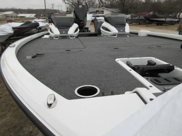 Slide: The Image of Vexus AVX 1985S / Seating For Five / VEXUS & MERCURY PRO 2025 - 4