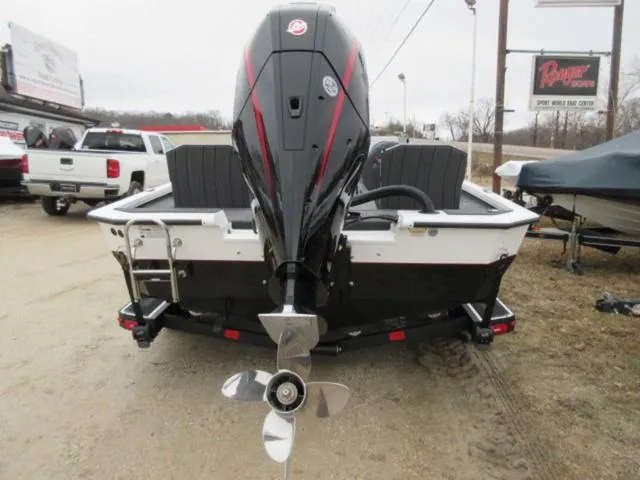 Slide: The Image of Vexus AVX 1985S / Seating For Five / VEXUS & MERCURY PRO 2025 - 8