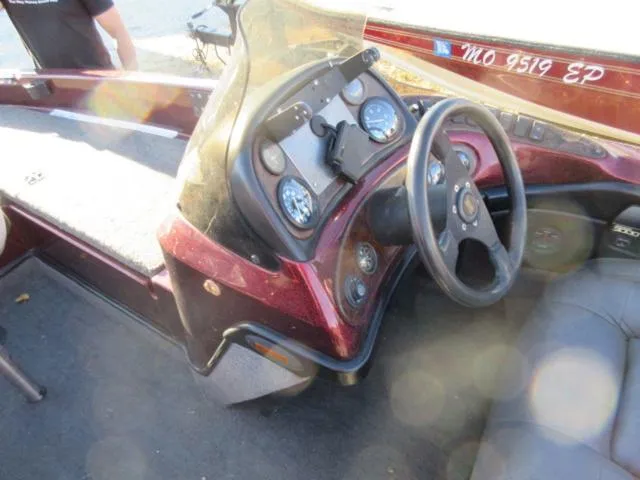 Slide: The Image of Ranger 518 DVS Bass Boat / Mercury 150 Hp Outboard / Rang 1998 - 19