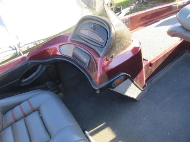 Slide: The Image of Ranger 518 DVS Bass Boat / Mercury 150 Hp Outboard / Rang 1998 - 20