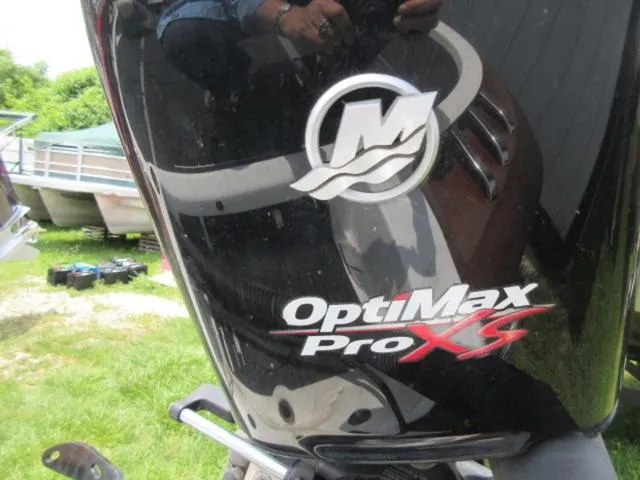 Slide: The Image of Ranger Z21 / NEWER 2010 Mercury 250 Hp Outboard And Range 2006 - 24