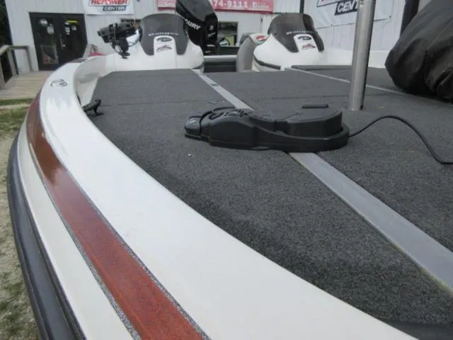 Slide: The Image of Ranger Z21 / NEWER 2010 Mercury 250 Hp Outboard And Range 2006 - 5