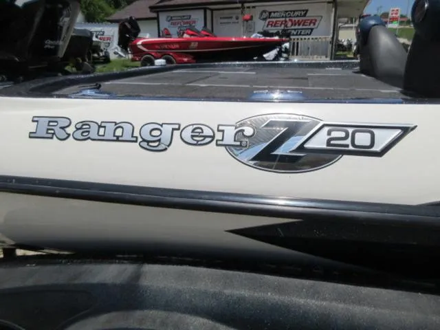 Slide: The Image of 2007 Ranger Z20 boat with Mercury 225 Optimax engine, side view. - 3