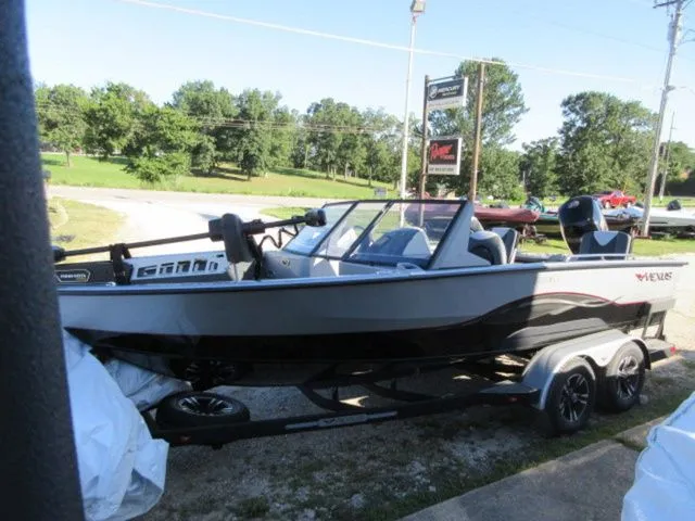 Slide: The Image of Vexus ADX190 Deep V /Mercury 150 ProXS / 7 Year Mercury 2025 - 19