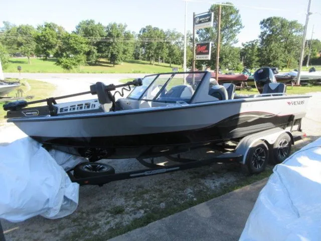 Slide: The Image of Vexus ADX190 Deep V /Mercury 150 ProXS / 7 Year Mercury 2025 - 20