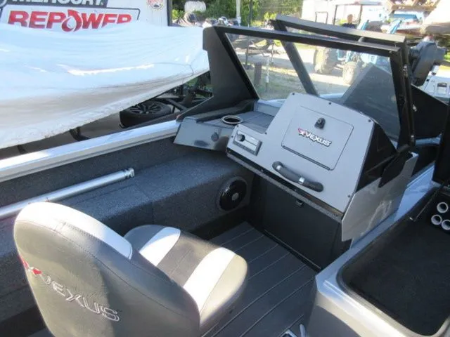 Slide: The Image of Vexus ADX190 Deep V /Mercury 150 ProXS / 7 Year Mercury 2025 - 35