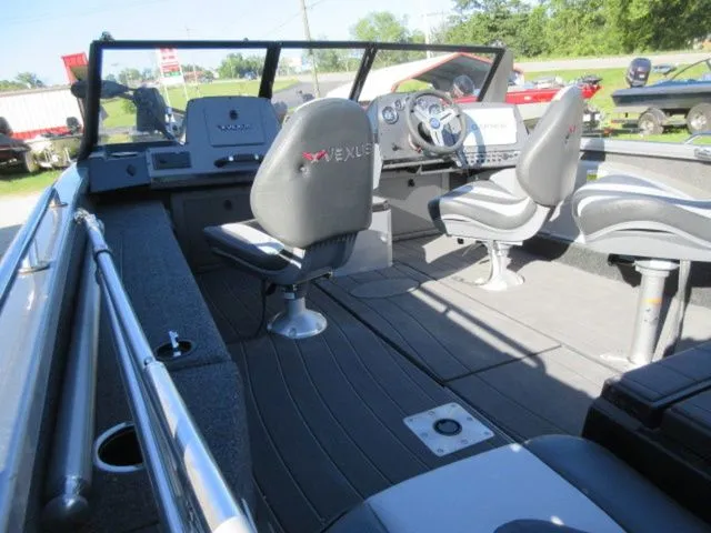 Slide: The Image of Vexus ADX190 DEEP V / MERCURY 150 PRO XS / SPORT WORLD S 2025 - 26