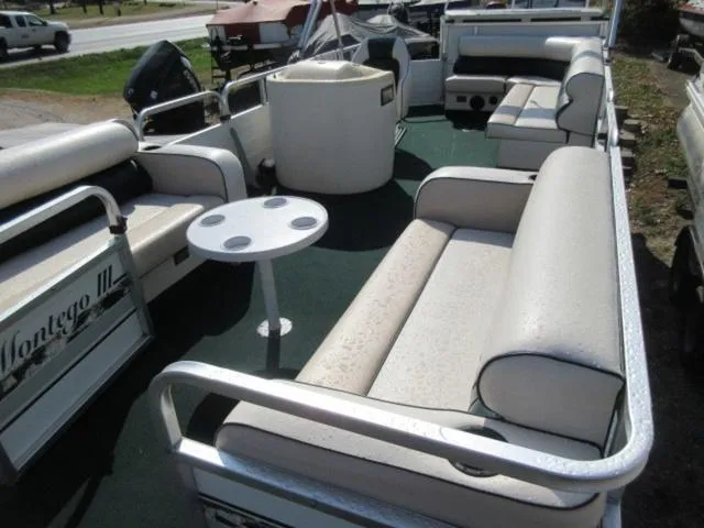 Slide: The Image of GENII G3 PONTOON / Yamaha 130 Hp Outboard 1995 - 12