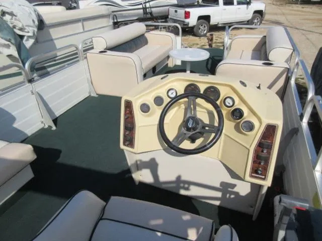 Slide: The Image of GENII G3 PONTOON / Yamaha 130 Hp Outboard 1995 - 21