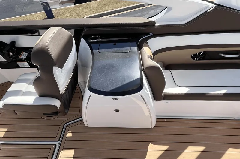 Slide: The Image of Yamaha 275 SD 2021 - 16