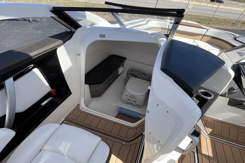 Slide: The Image of Yamaha 275 SD 2021 - 21