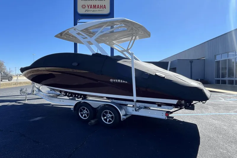 Slide: The Image of Yamaha 275 SD 2021 - 24