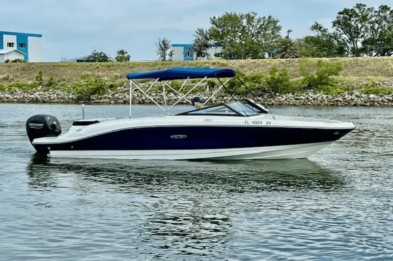 Slide: The Image of Sea Ray 21 SPX OB 2021 - 3