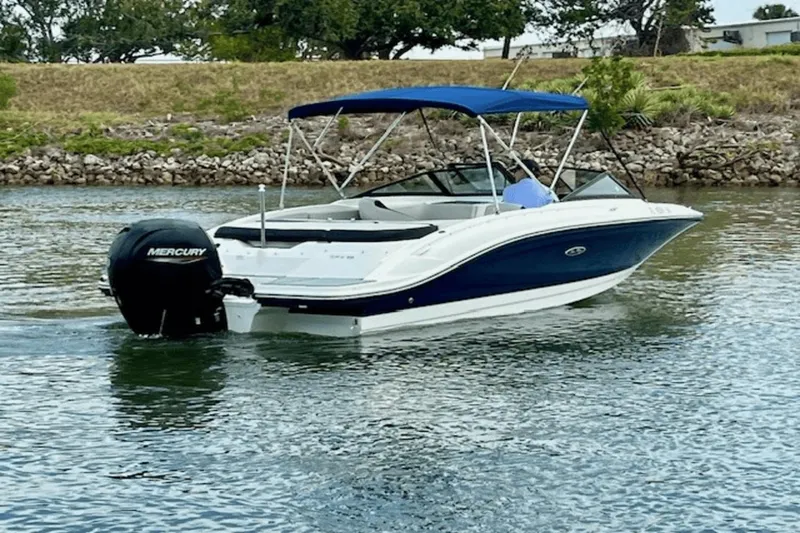 Slide: The Image of Sea Ray 21 SPX OB 2021 - 4