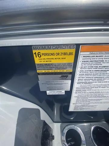 Slide: The Image of Godfrey MC235 FS Tritoon 2025 - 3