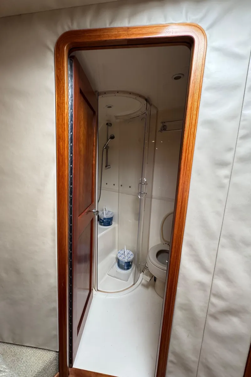 Slide: The Image of Albemarle 410 Express Fisherman 2007 - 57