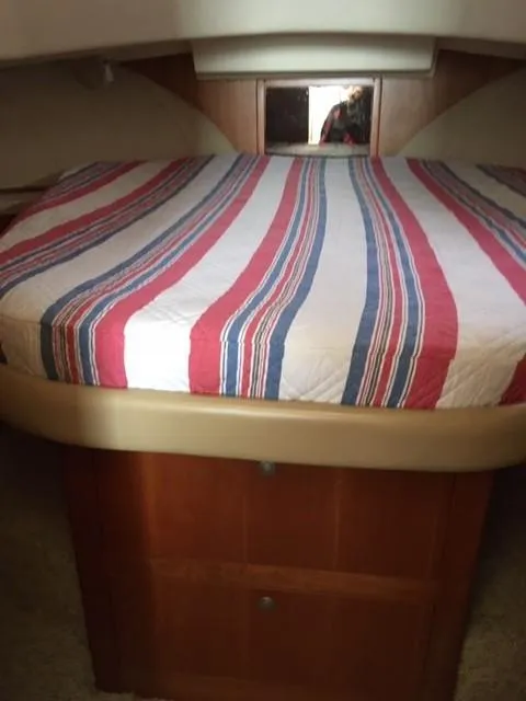 Slide: The Image of Mainship 390 Trawler 2003 - 14