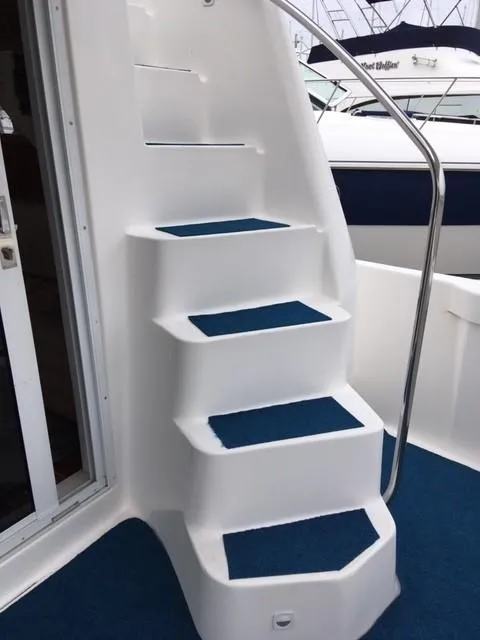 Slide: The Image of Mainship 390 Trawler 2003 - 24