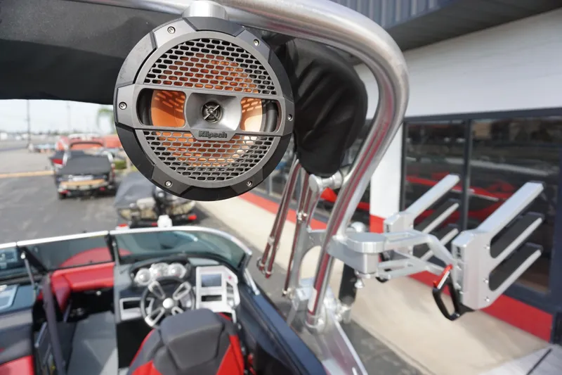 Slide: The Image of MasterCraft XT22 2020 - 6